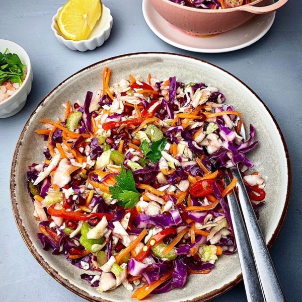 Σαλάτα Λάχανο Καρότο με Dressing Πορτοκαλιού