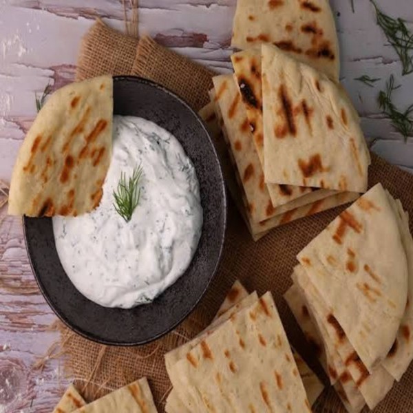 Πίτα Κομμένη